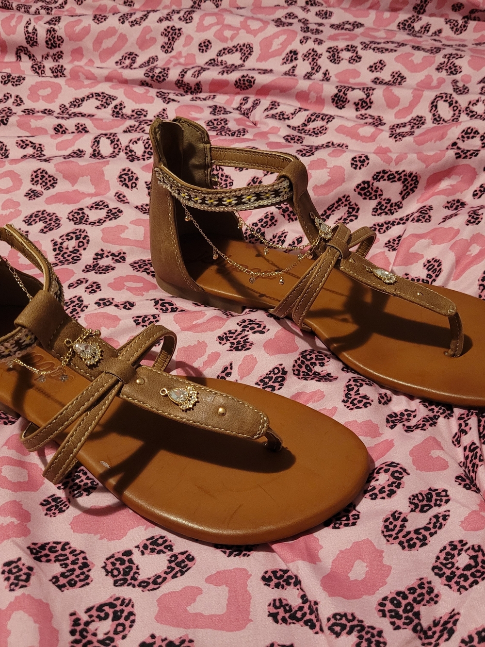 Women’s Tan T-Strap Sandals with Decorative Chains
